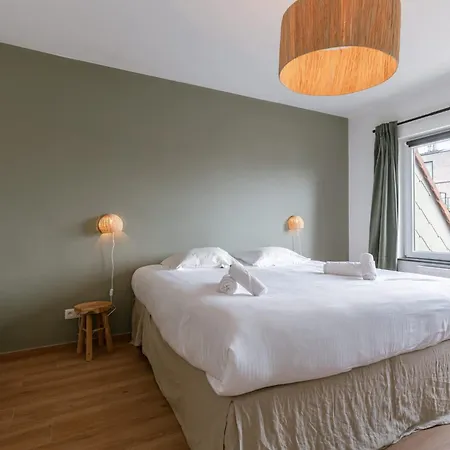 Modern With Balcony Near Center Holiday home *