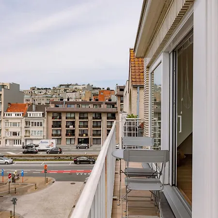 Modern With Balcony Near Center Dom wakacyjny *