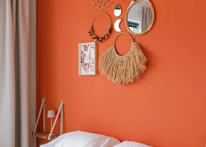 Modern With Balcony Near Center Holiday home *